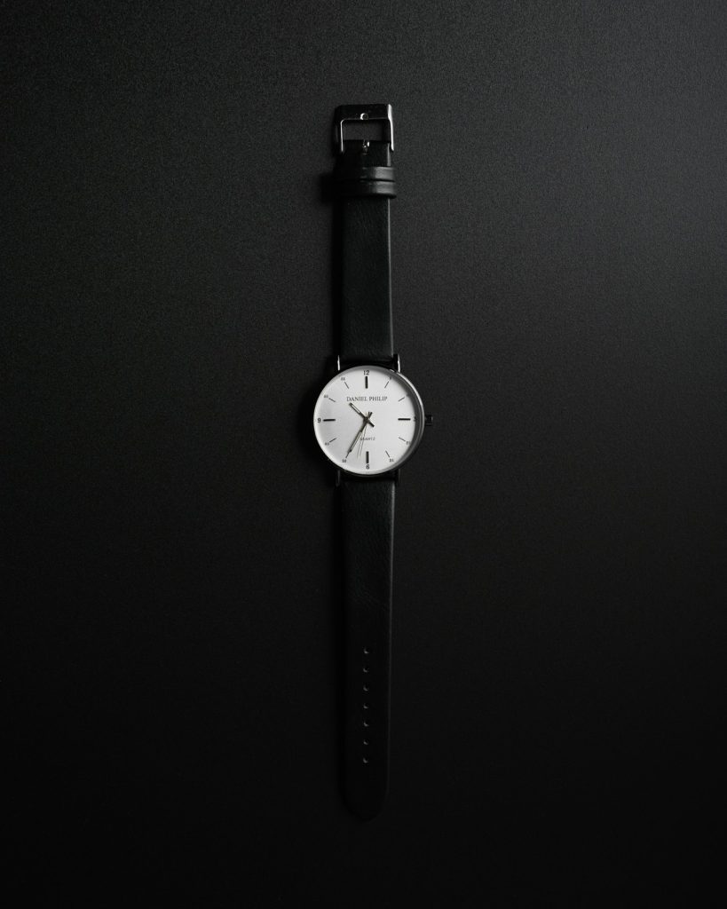 Minimalist Analog Quartz Watch